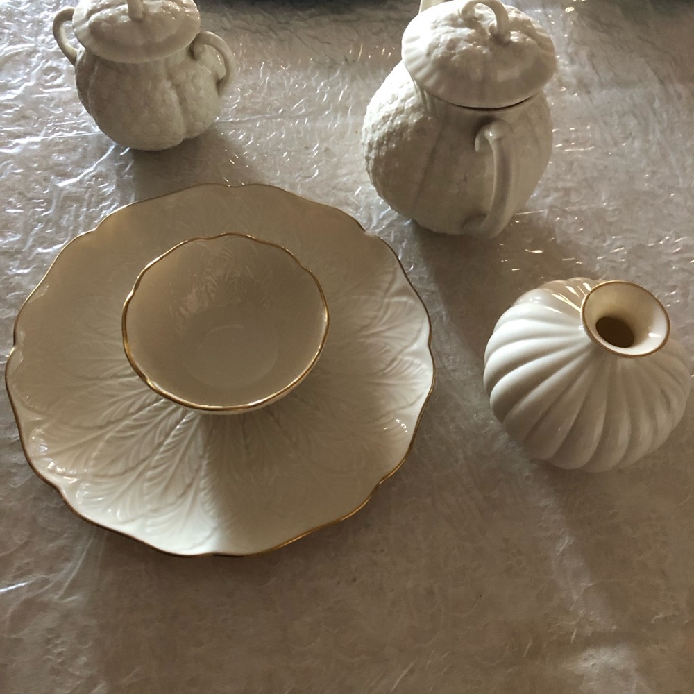 Cream and Gold Ceramic Dish Set